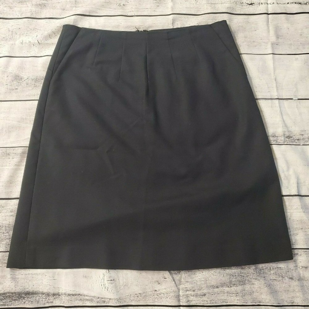 Banana Republic A-Line Stretch Women's Size 6 Skirt Knee Length Pockets Lycra
